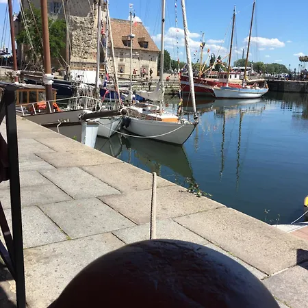 La Maison De Rejane הונפלר